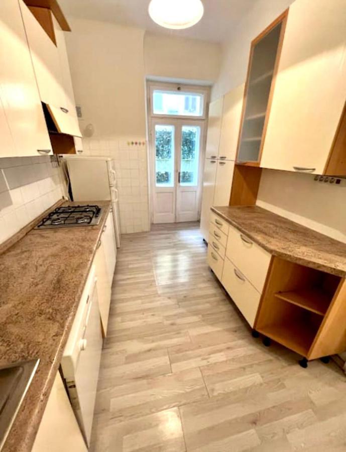 M'S Residences Maiolica Триест Екстериор снимка